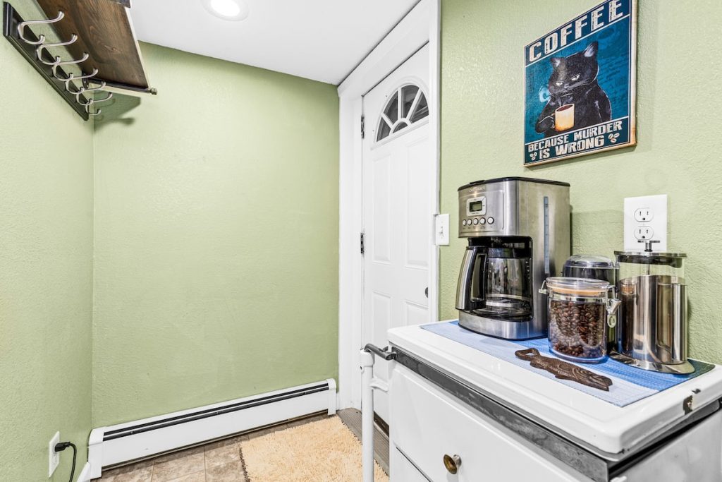 Start your morning right—French press or drip, your call.