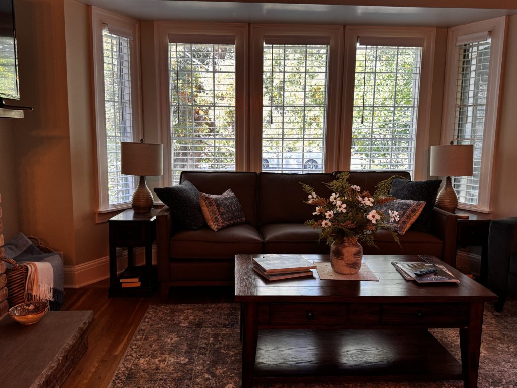 Sunroom at The Gilliat House, Duluth, MN