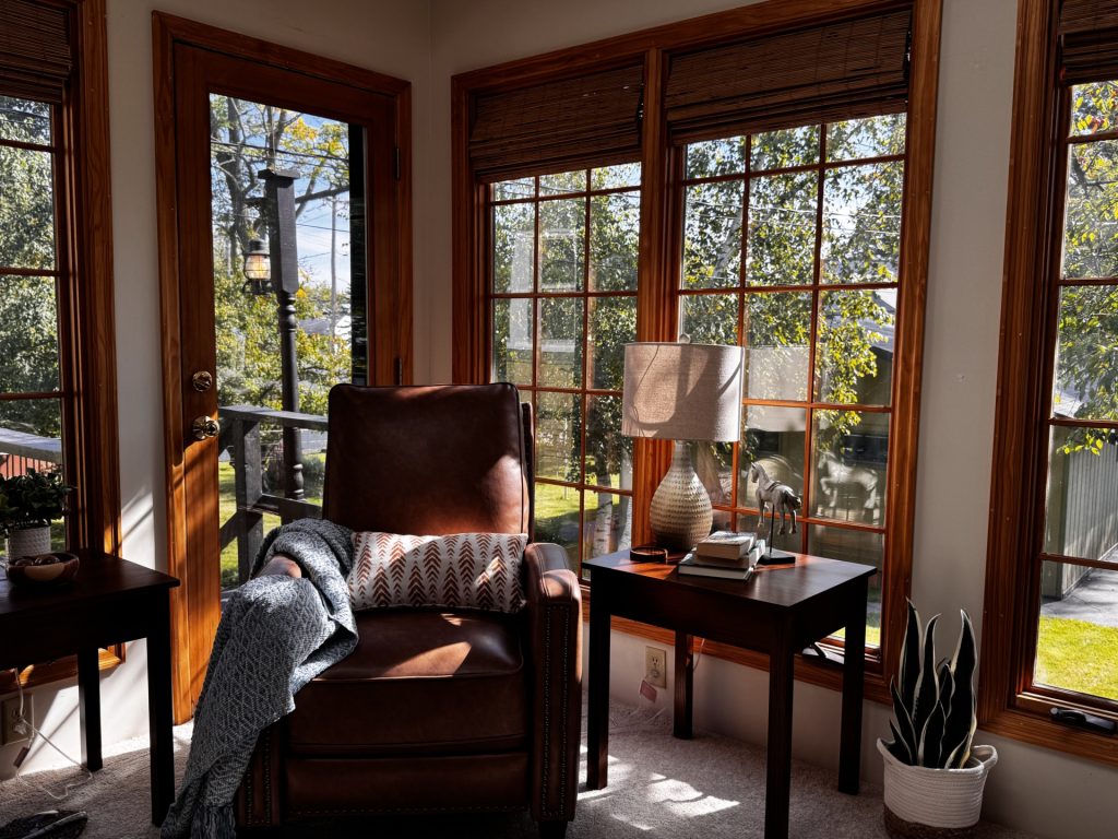 Sunroom at The Gilliat House, Duluth, MN