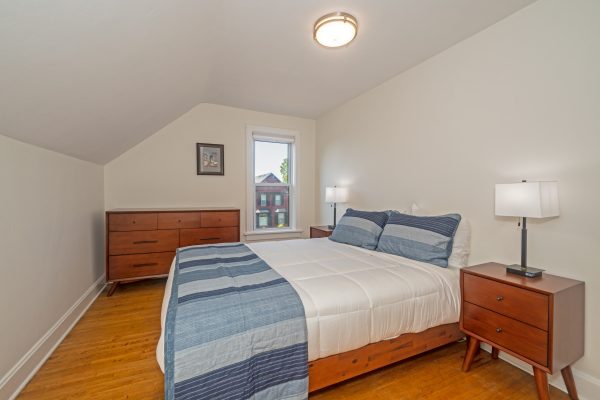 07-Bedroom (3)