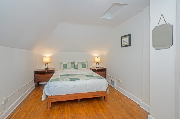11-Bedroom