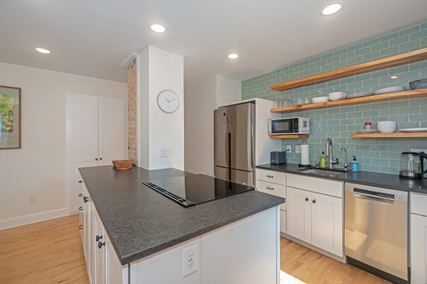 16-Kitchen