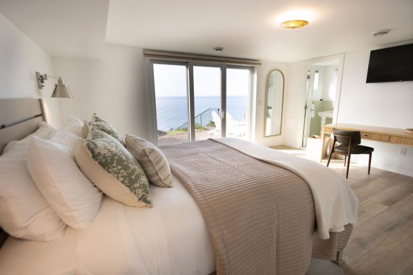 Wake up to stunning lake views from both bedrooms.